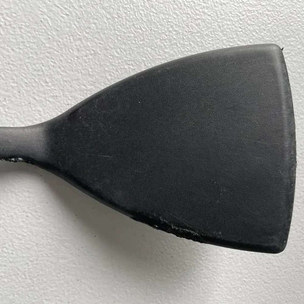 Rubbermaid Black Nylon Turner Spatula Rubber Hand Grip Kitchen Cooking Utensil